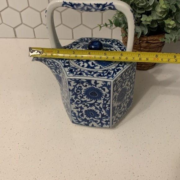 Takahashi Chinoiserie Vintage Blue‎ & White Floral Hexagonal Tea Pot Heavy Japan - Picture 7 of 10